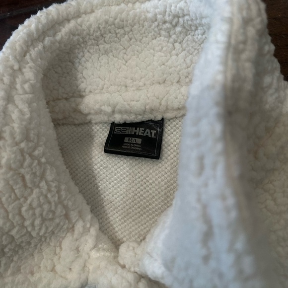 32 Degrees White Sherpa Jacket - Picture 3 of 5